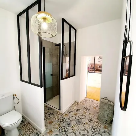 Au Coeur De 萨尔泰纳